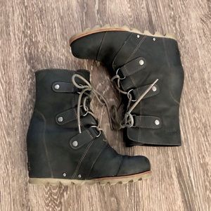 Sorel Joan of artic’s wedge boots